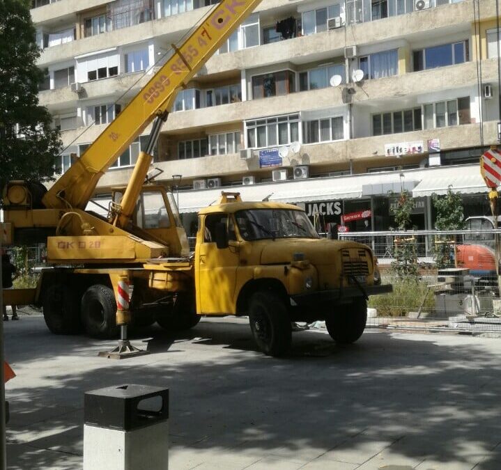 Монтаж на пейки в центъра на гр. Ст. Загора